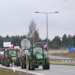 Farmers block national roads in Masovia.  You can enter Płońsk only through one street